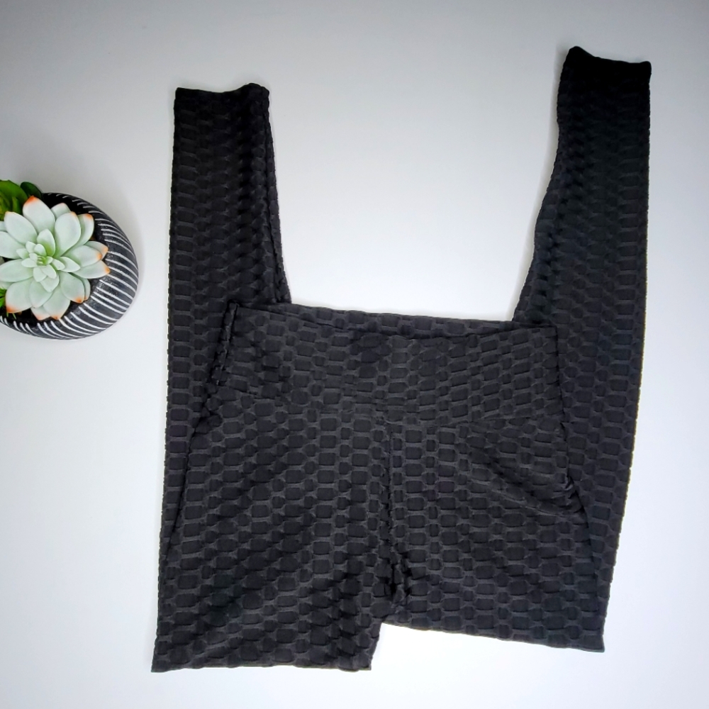 OVAHIA leggings Medium like NEW